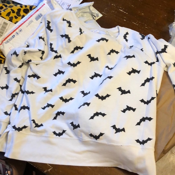Nwot Bat Halloween Crewneck Sweatshirt 